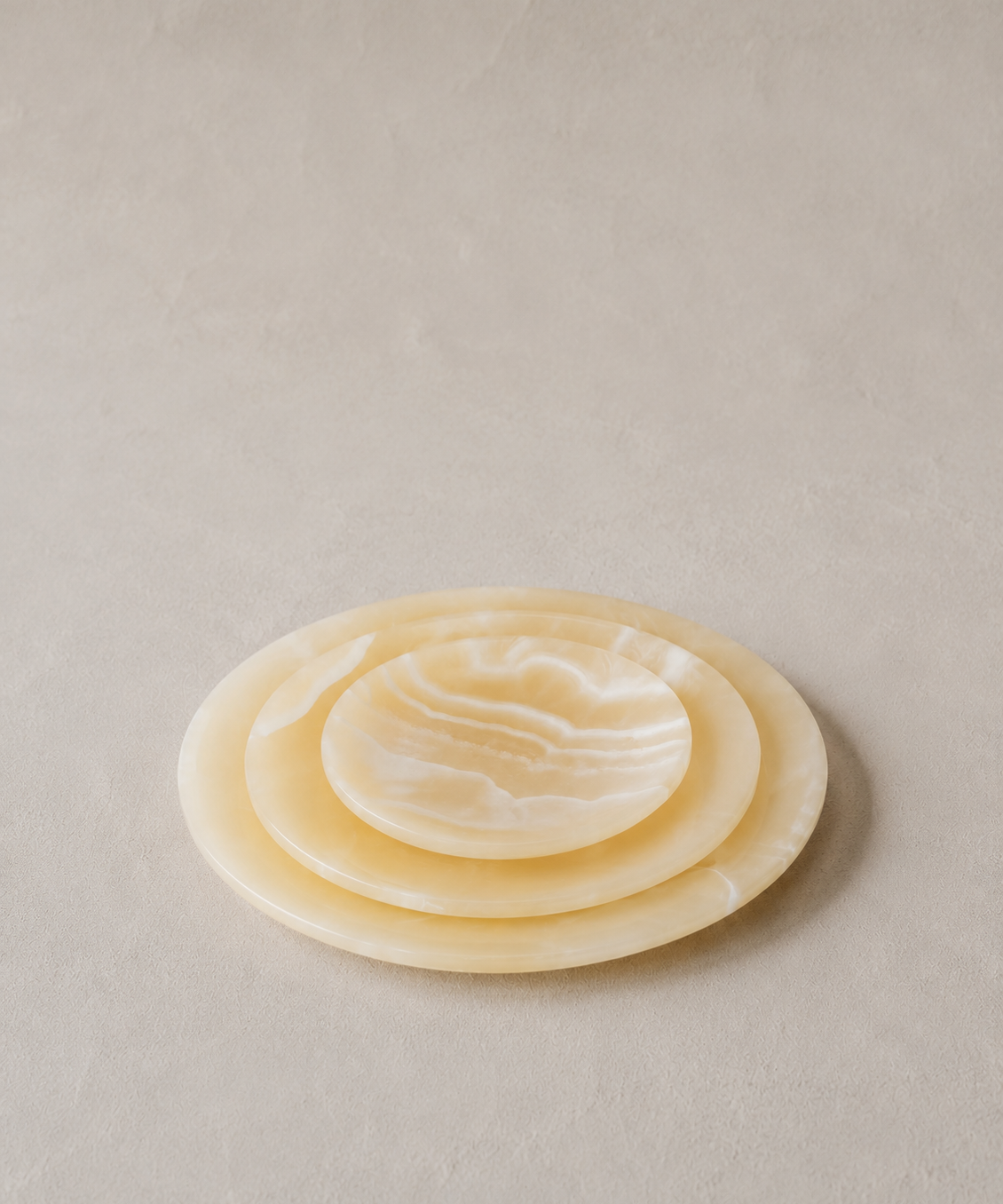 Alabaster plate