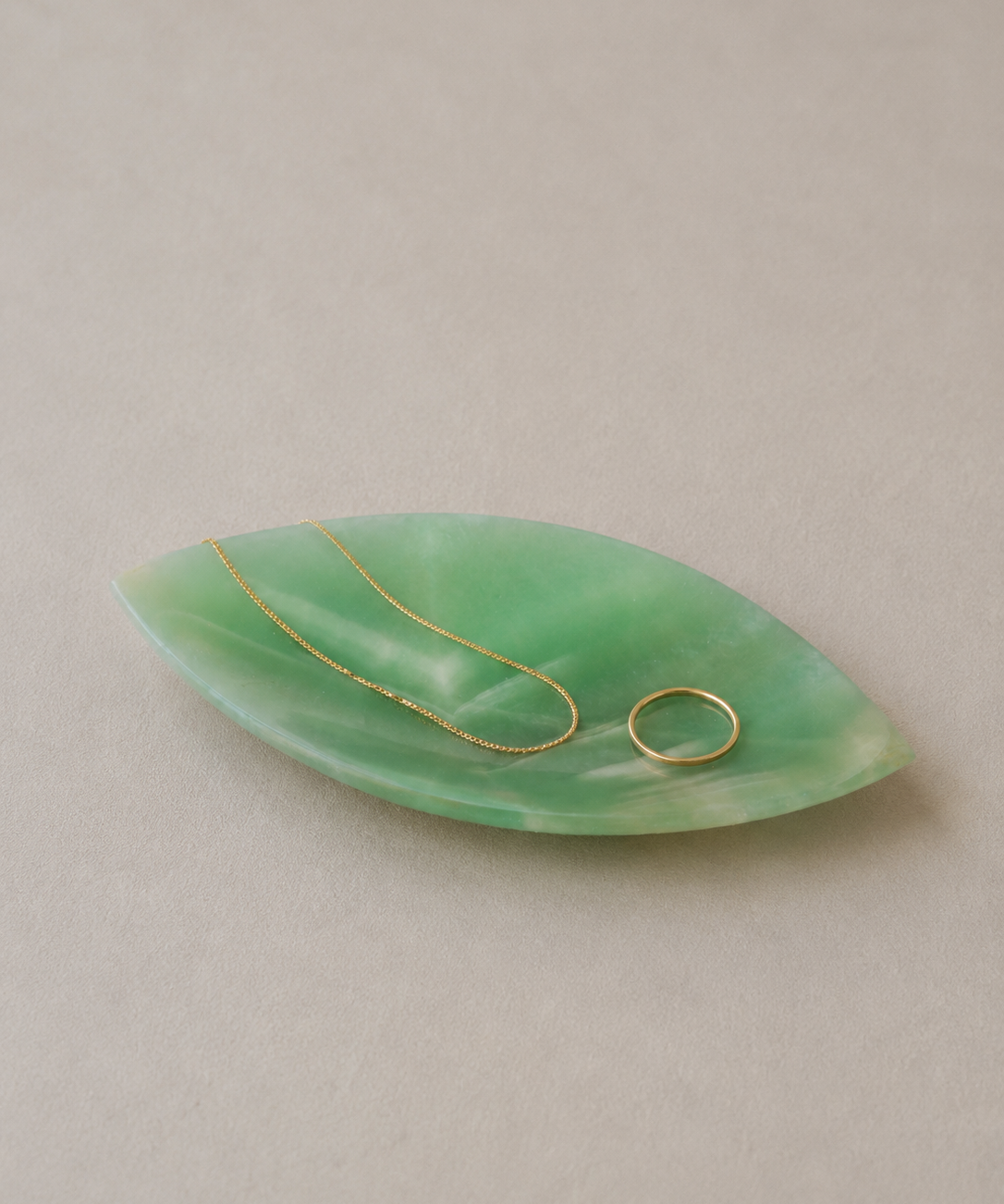 Alabaster eye plate