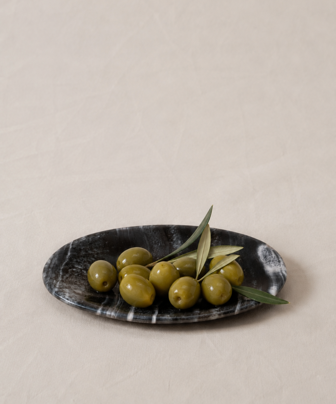 Alabaster oval plate