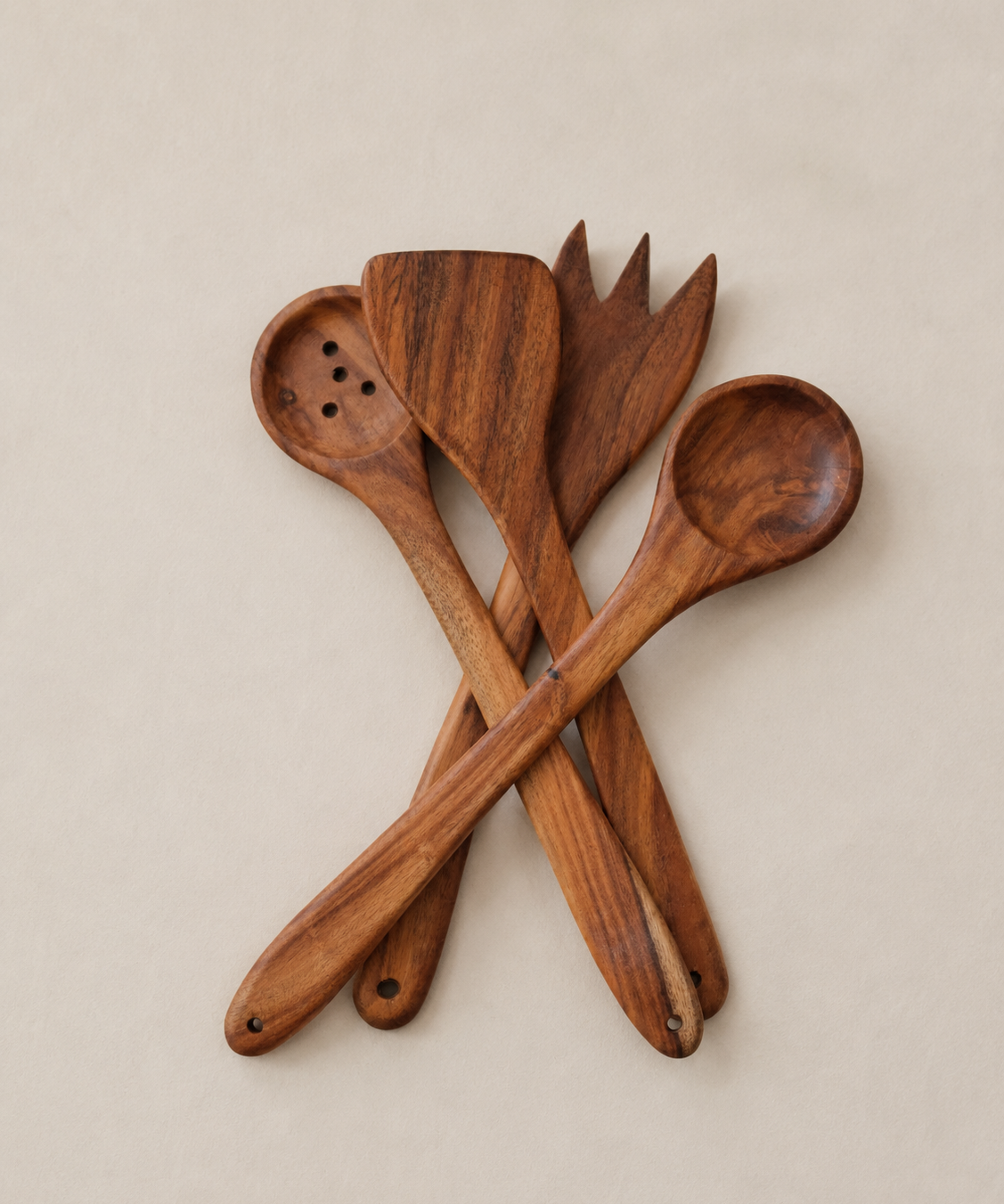 Wooden serving set