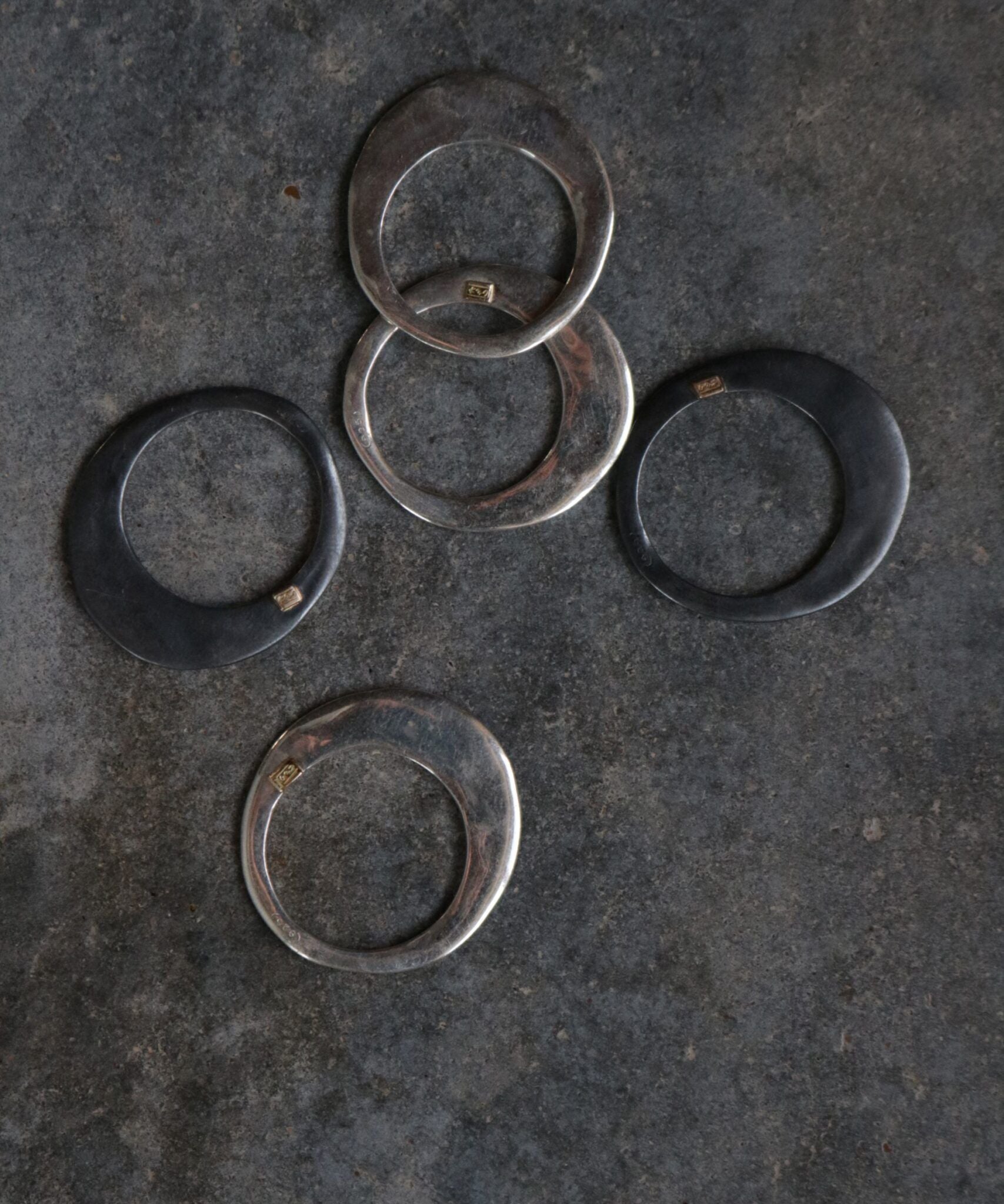 Pilou ring