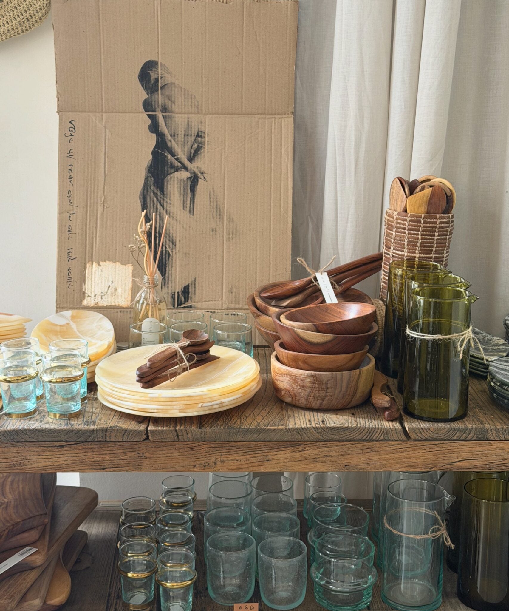 Wooden serving set